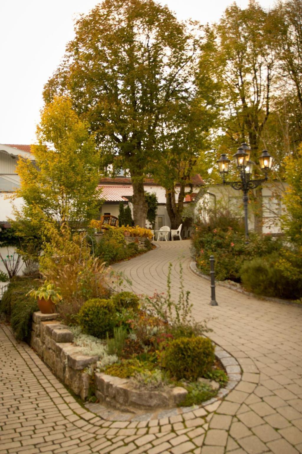 Altes Kurhaus Landhotel 트라벨스도프 외부 사진